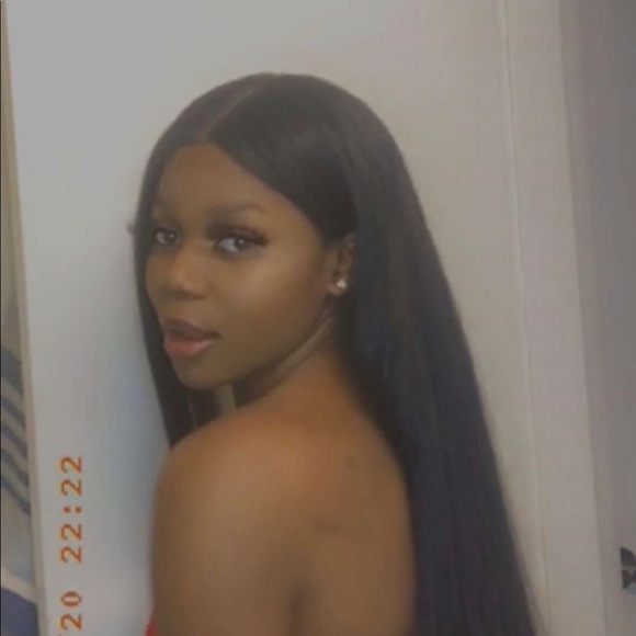 Meet your Posher, Raquel - Picture 1 of 1